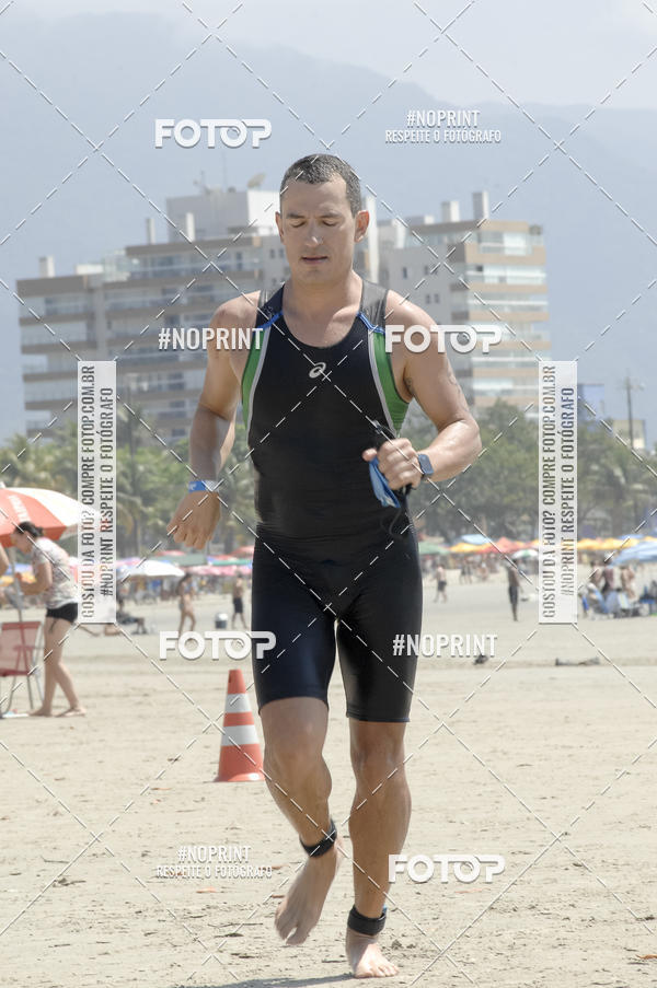Buy your photos of the eventBLUE SERIES TRIATHLON BERTIOGA 2019 on Fotop