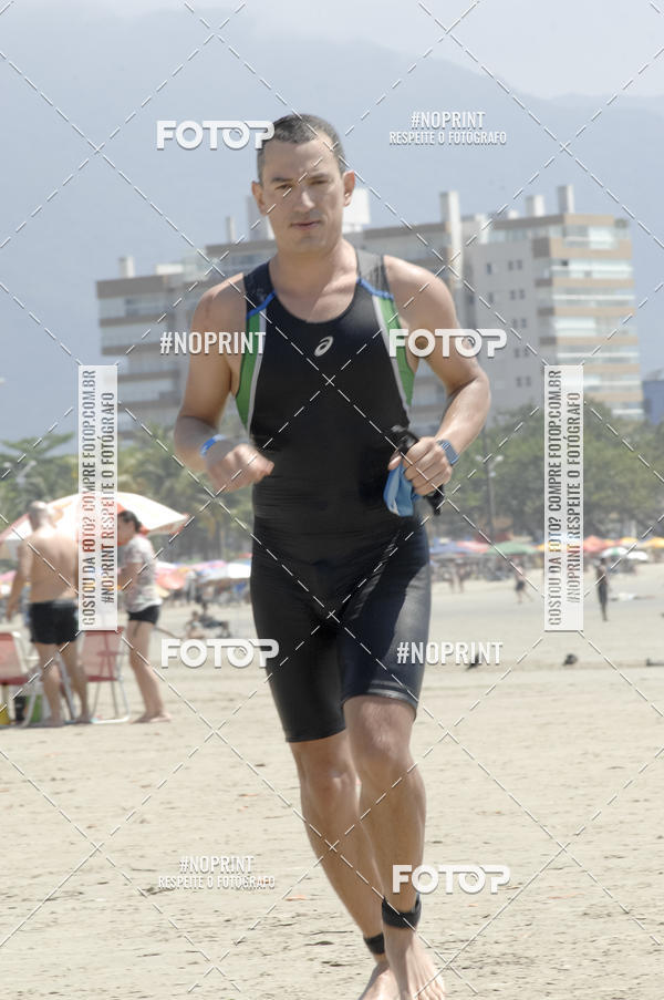 Buy your photos of the eventBLUE SERIES TRIATHLON BERTIOGA 2019 on Fotop