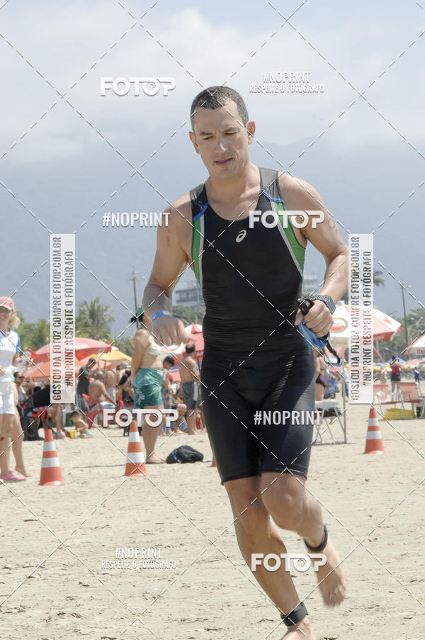 Buy your photos of the eventBLUE SERIES TRIATHLON BERTIOGA 2019 on Fotop
