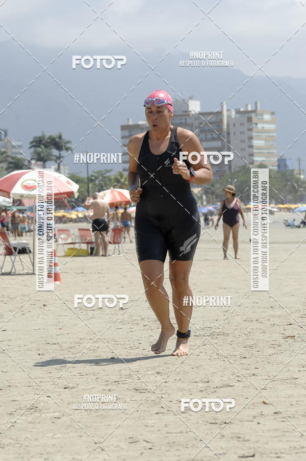 Buy your photos of the eventBLUE SERIES TRIATHLON BERTIOGA 2019 on Fotop