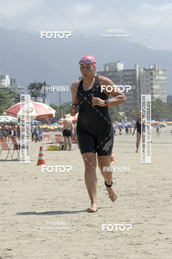 Buy your photos of the eventBLUE SERIES TRIATHLON BERTIOGA 2019 on Fotop