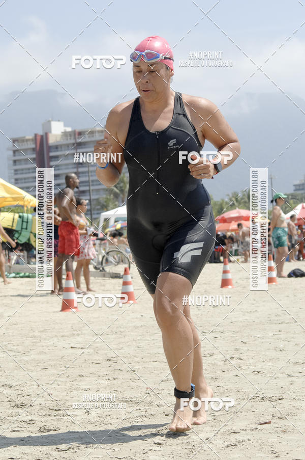Buy your photos of the eventBLUE SERIES TRIATHLON BERTIOGA 2019 on Fotop