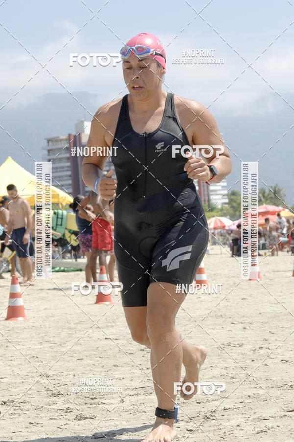 Buy your photos of the eventBLUE SERIES TRIATHLON BERTIOGA 2019 on Fotop
