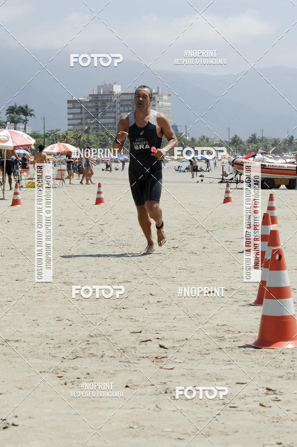 Buy your photos of the eventBLUE SERIES TRIATHLON BERTIOGA 2019 on Fotop