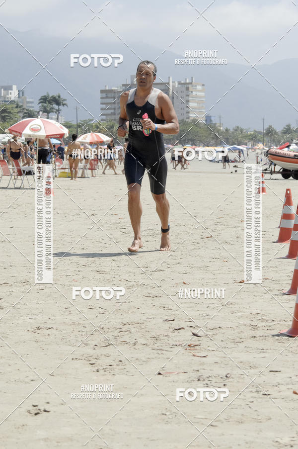 Buy your photos of the eventBLUE SERIES TRIATHLON BERTIOGA 2019 on Fotop