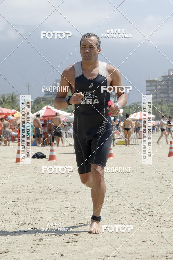Buy your photos of the eventBLUE SERIES TRIATHLON BERTIOGA 2019 on Fotop