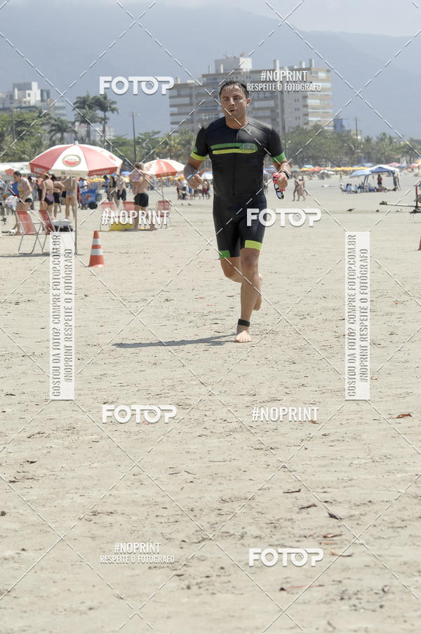 Buy your photos of the eventBLUE SERIES TRIATHLON BERTIOGA 2019 on Fotop