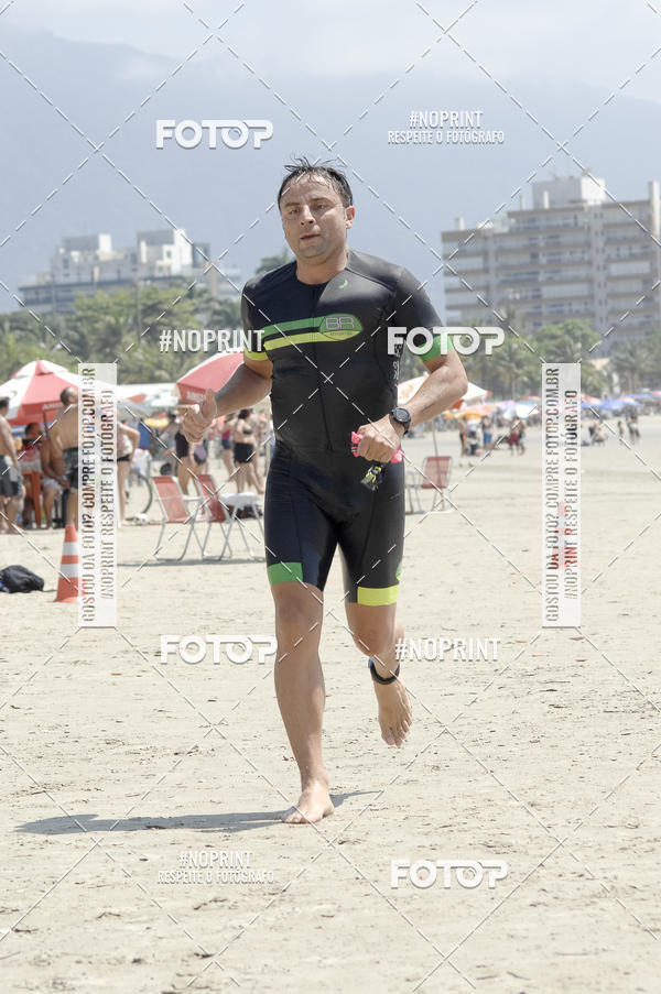 Buy your photos of the eventBLUE SERIES TRIATHLON BERTIOGA 2019 on Fotop