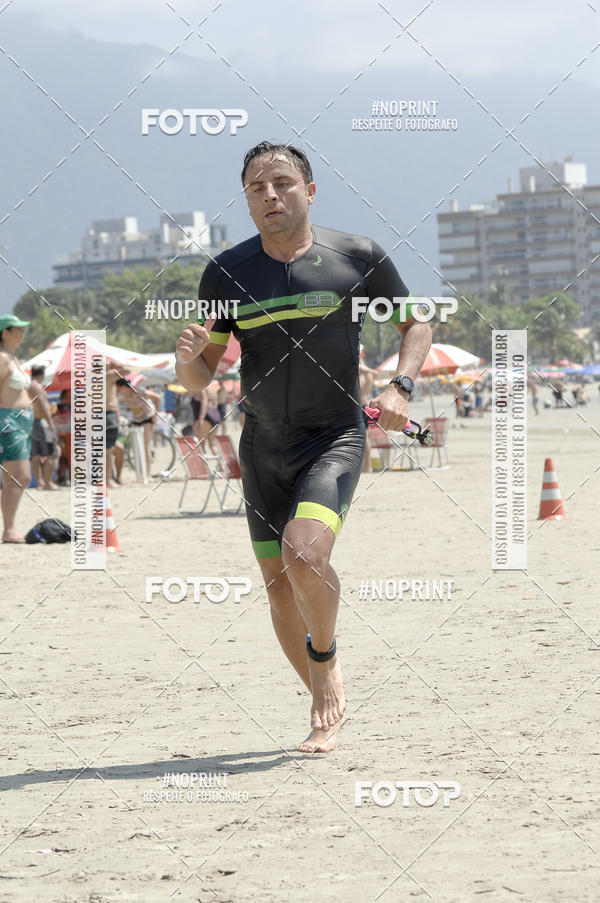 Buy your photos of the eventBLUE SERIES TRIATHLON BERTIOGA 2019 on Fotop