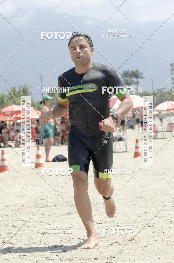Buy your photos of the eventBLUE SERIES TRIATHLON BERTIOGA 2019 on Fotop