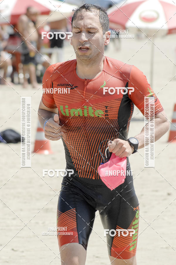 Buy your photos of the eventBLUE SERIES TRIATHLON BERTIOGA 2019 on Fotop