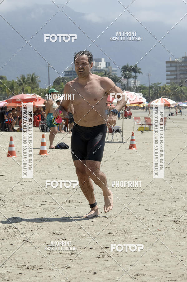 Buy your photos of the eventBLUE SERIES TRIATHLON BERTIOGA 2019 on Fotop