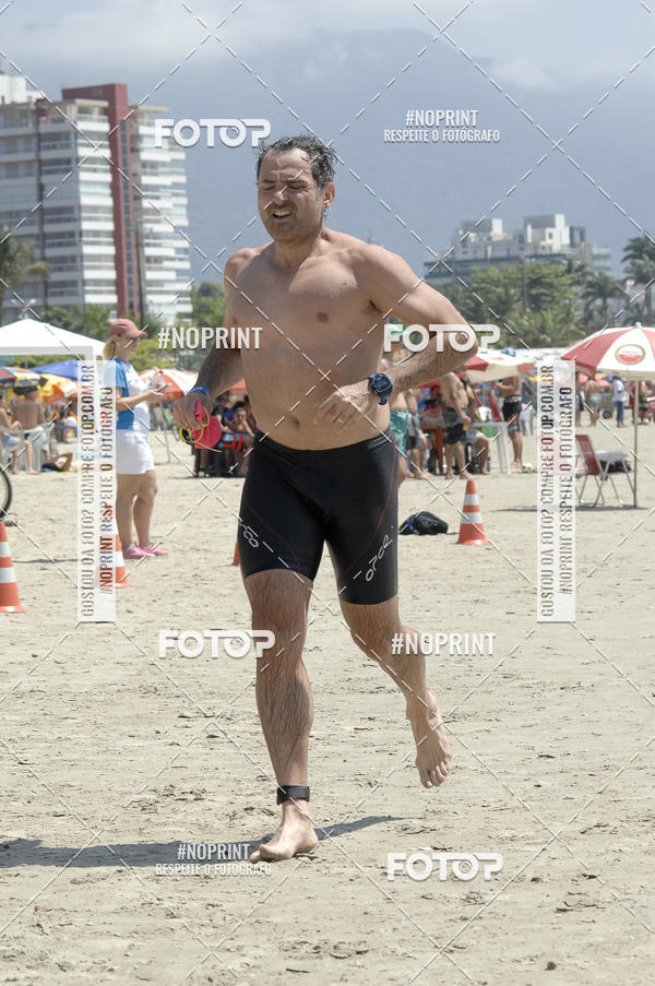Buy your photos of the eventBLUE SERIES TRIATHLON BERTIOGA 2019 on Fotop