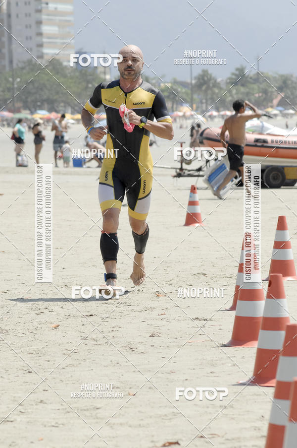 Buy your photos of the eventBLUE SERIES TRIATHLON BERTIOGA 2019 on Fotop