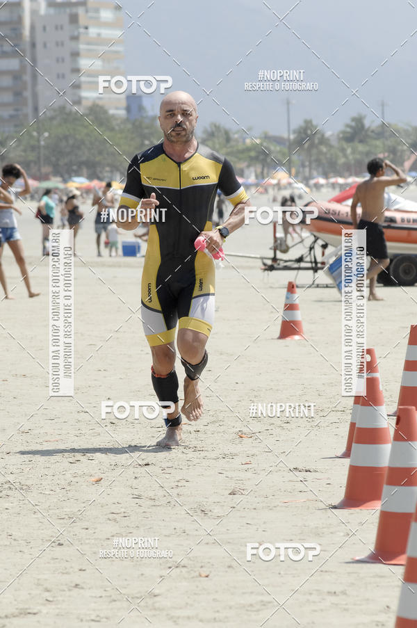 Buy your photos of the eventBLUE SERIES TRIATHLON BERTIOGA 2019 on Fotop