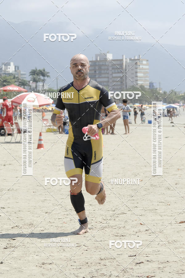 Buy your photos of the eventBLUE SERIES TRIATHLON BERTIOGA 2019 on Fotop