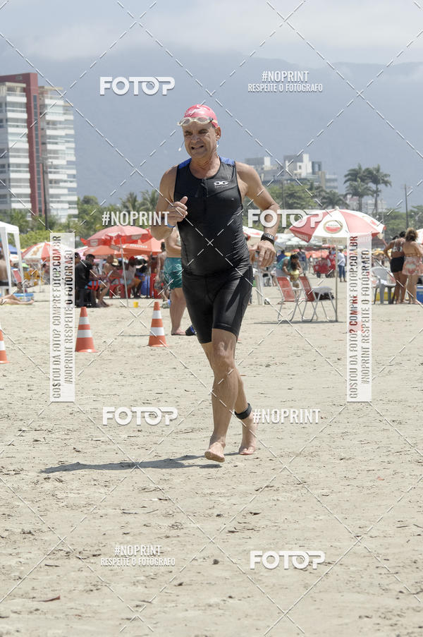 Buy your photos of the eventBLUE SERIES TRIATHLON BERTIOGA 2019 on Fotop