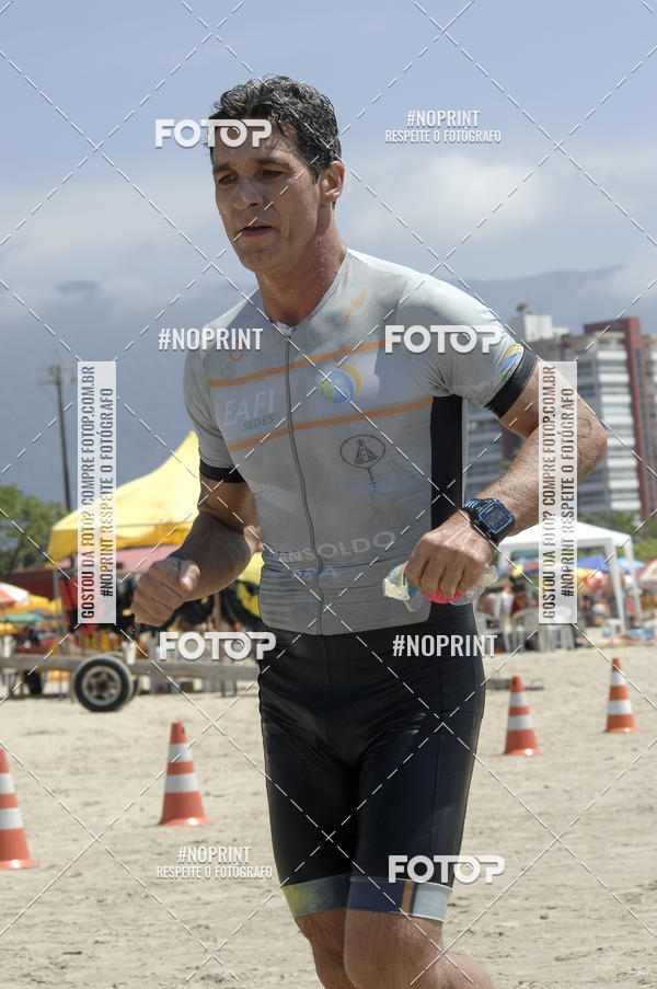 Buy your photos of the eventBLUE SERIES TRIATHLON BERTIOGA 2019 on Fotop