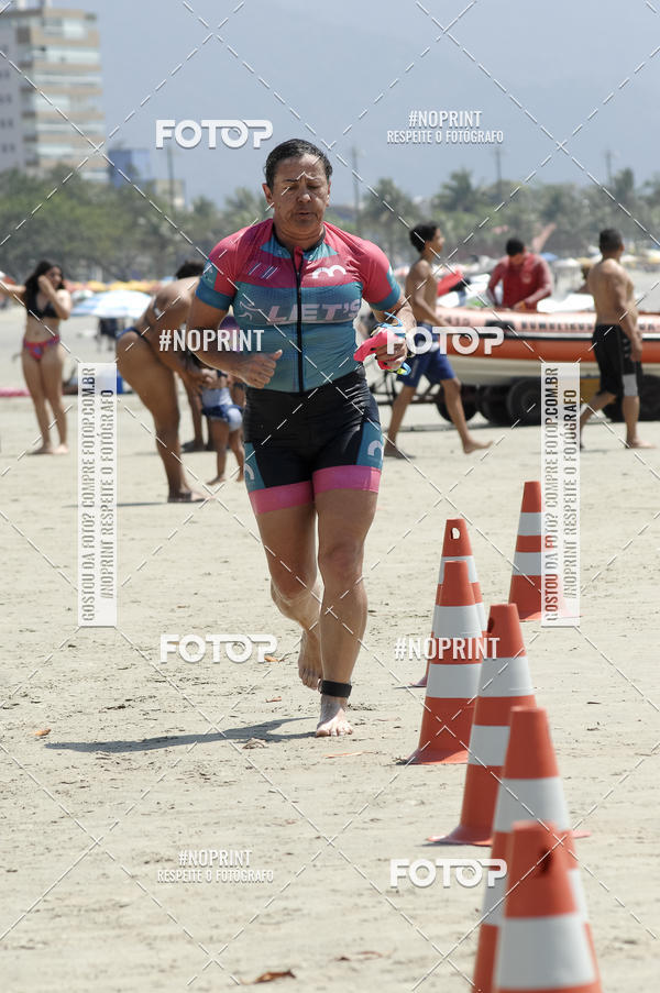 Buy your photos of the eventBLUE SERIES TRIATHLON BERTIOGA 2019 on Fotop