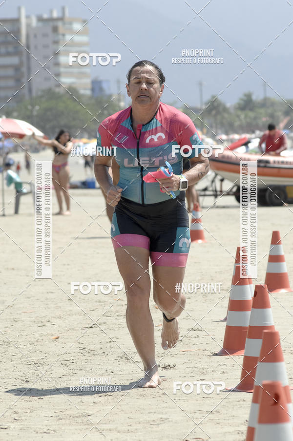 Buy your photos of the eventBLUE SERIES TRIATHLON BERTIOGA 2019 on Fotop