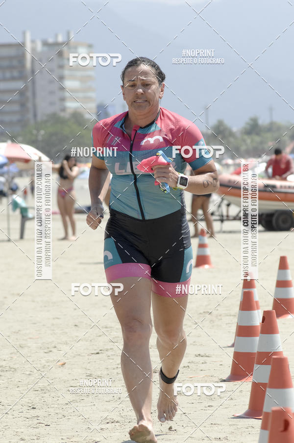 Buy your photos of the eventBLUE SERIES TRIATHLON BERTIOGA 2019 on Fotop