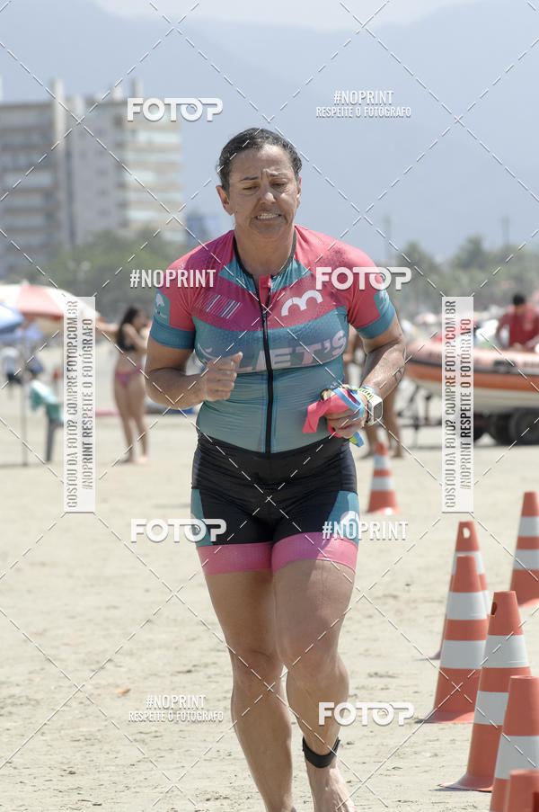 Buy your photos of the eventBLUE SERIES TRIATHLON BERTIOGA 2019 on Fotop