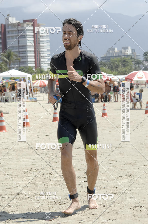 Buy your photos of the eventBLUE SERIES TRIATHLON BERTIOGA 2019 on Fotop