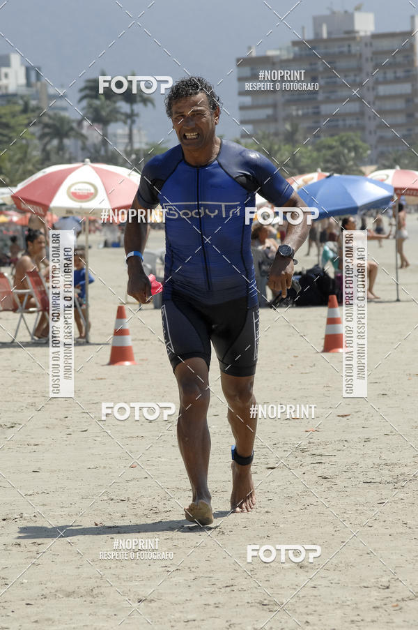 Buy your photos of the eventBLUE SERIES TRIATHLON BERTIOGA 2019 on Fotop