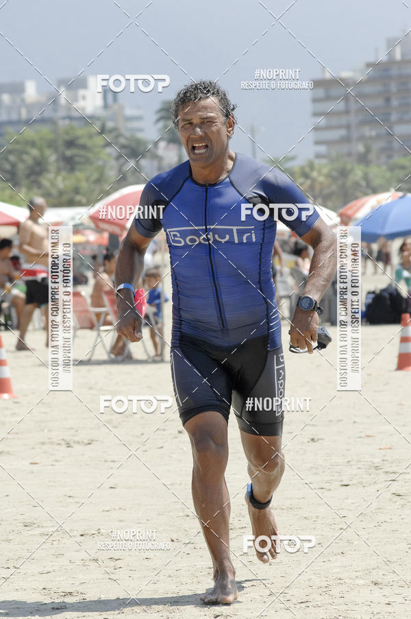 Buy your photos of the eventBLUE SERIES TRIATHLON BERTIOGA 2019 on Fotop
