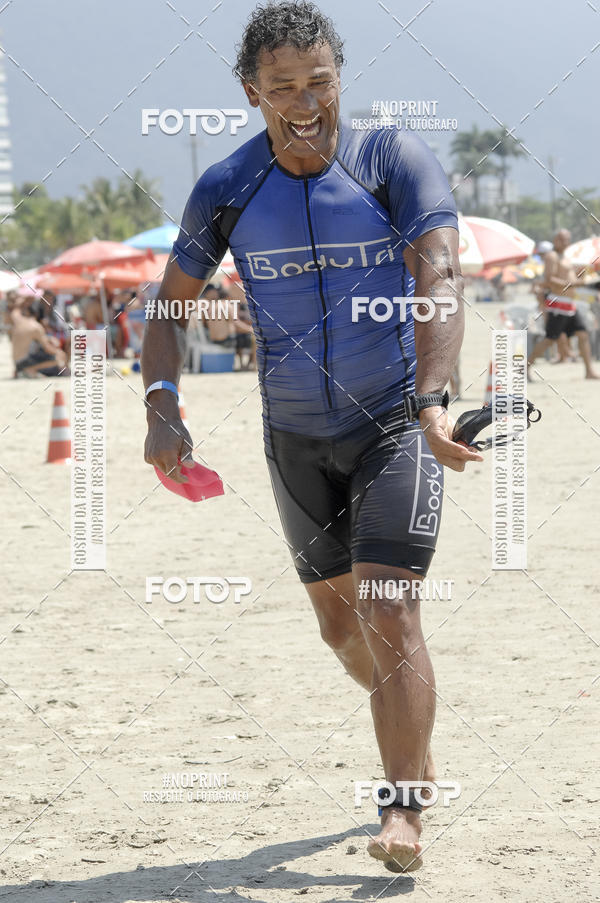 Buy your photos of the eventBLUE SERIES TRIATHLON BERTIOGA 2019 on Fotop