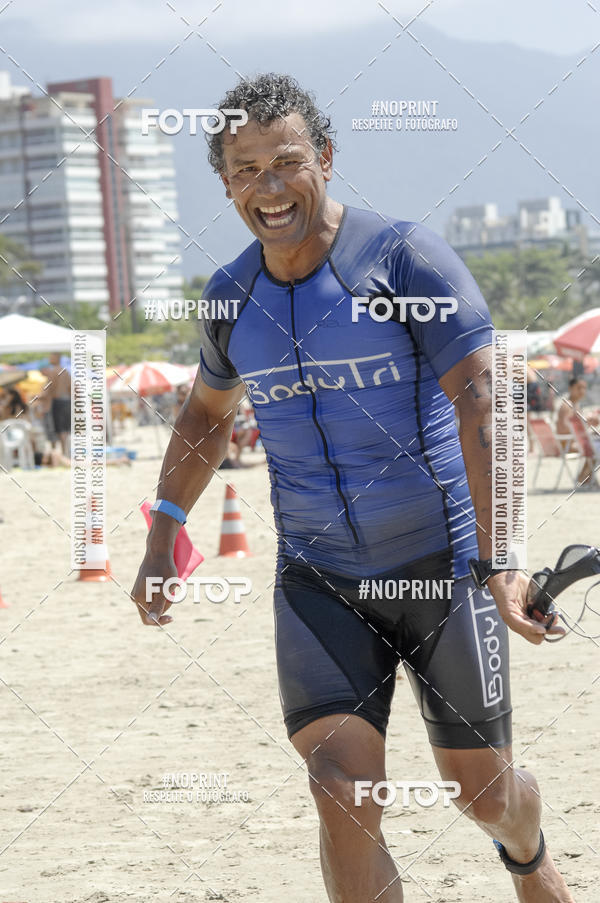 Buy your photos of the eventBLUE SERIES TRIATHLON BERTIOGA 2019 on Fotop