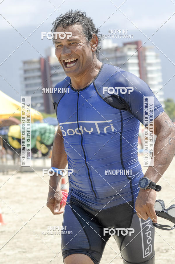 Buy your photos of the eventBLUE SERIES TRIATHLON BERTIOGA 2019 on Fotop