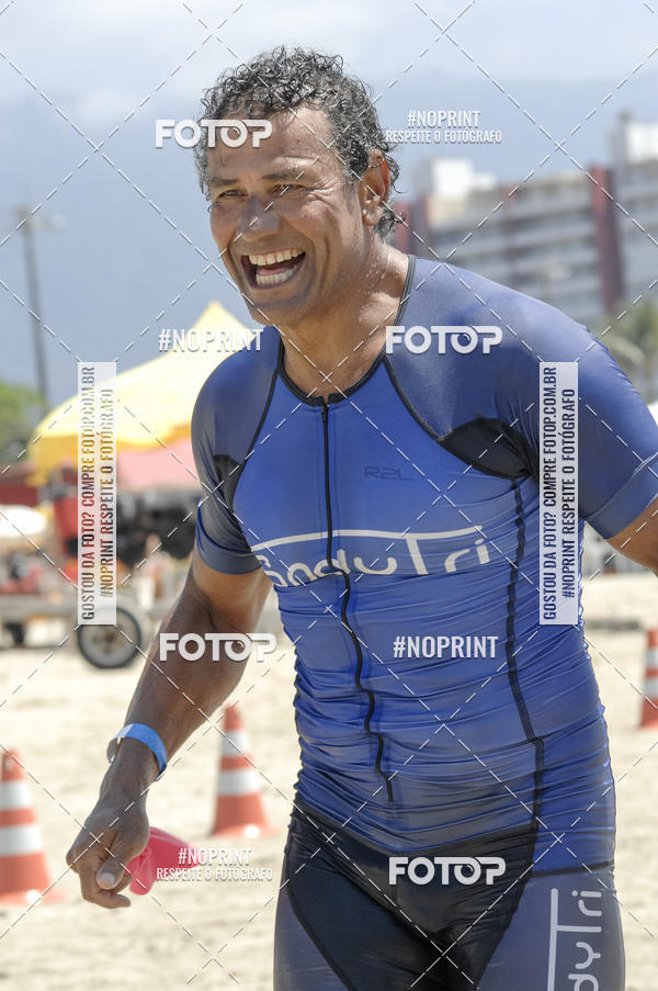 Buy your photos of the eventBLUE SERIES TRIATHLON BERTIOGA 2019 on Fotop