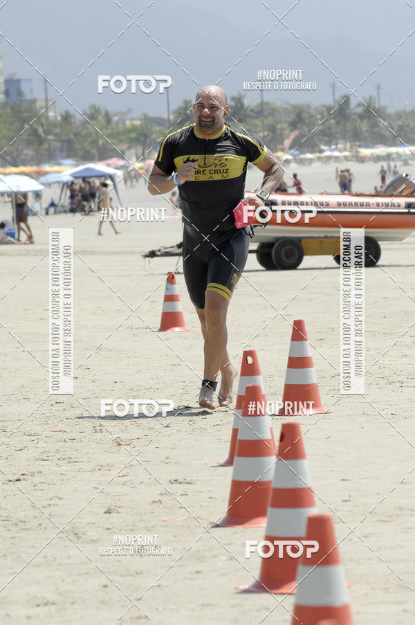 Buy your photos of the eventBLUE SERIES TRIATHLON BERTIOGA 2019 on Fotop