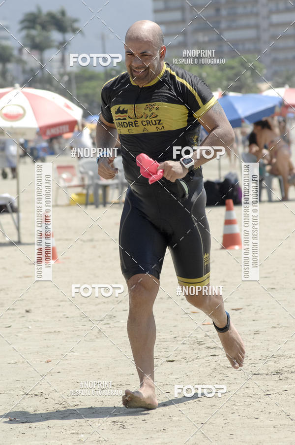 Buy your photos of the eventBLUE SERIES TRIATHLON BERTIOGA 2019 on Fotop