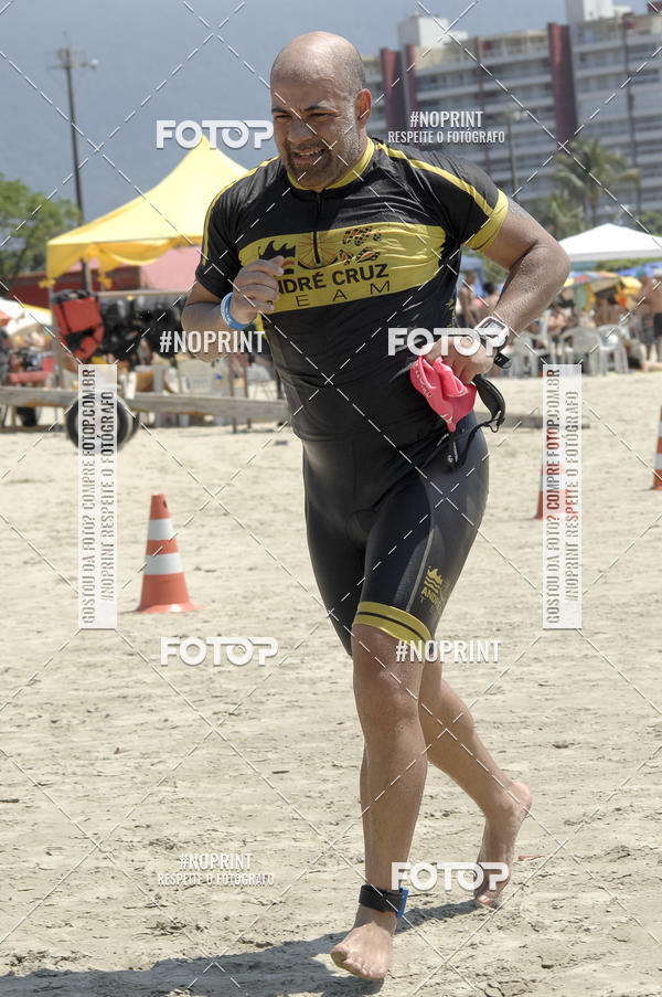 Buy your photos of the eventBLUE SERIES TRIATHLON BERTIOGA 2019 on Fotop
