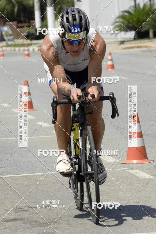 Buy your photos of the eventBLUE SERIES TRIATHLON BERTIOGA 2019 on Fotop