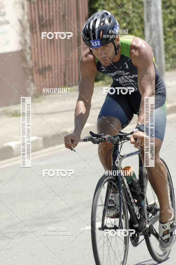 Buy your photos of the eventBLUE SERIES TRIATHLON BERTIOGA 2019 on Fotop