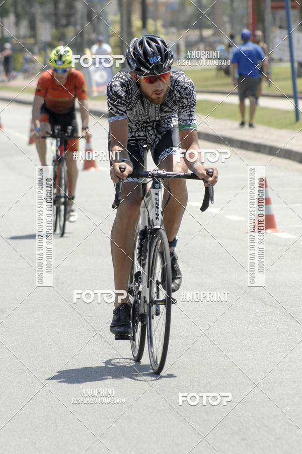 Buy your photos of the eventBLUE SERIES TRIATHLON BERTIOGA 2019 on Fotop