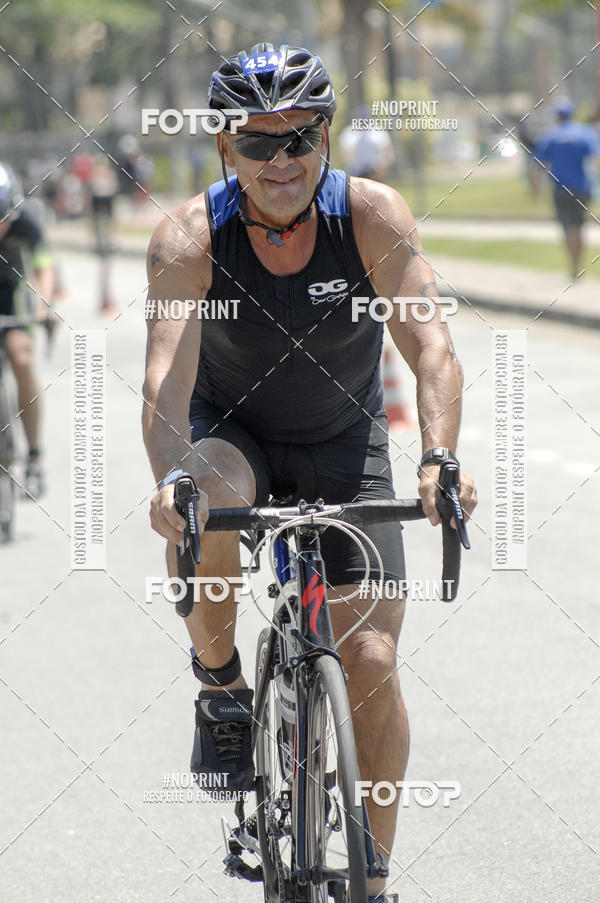 Buy your photos of the eventBLUE SERIES TRIATHLON BERTIOGA 2019 on Fotop