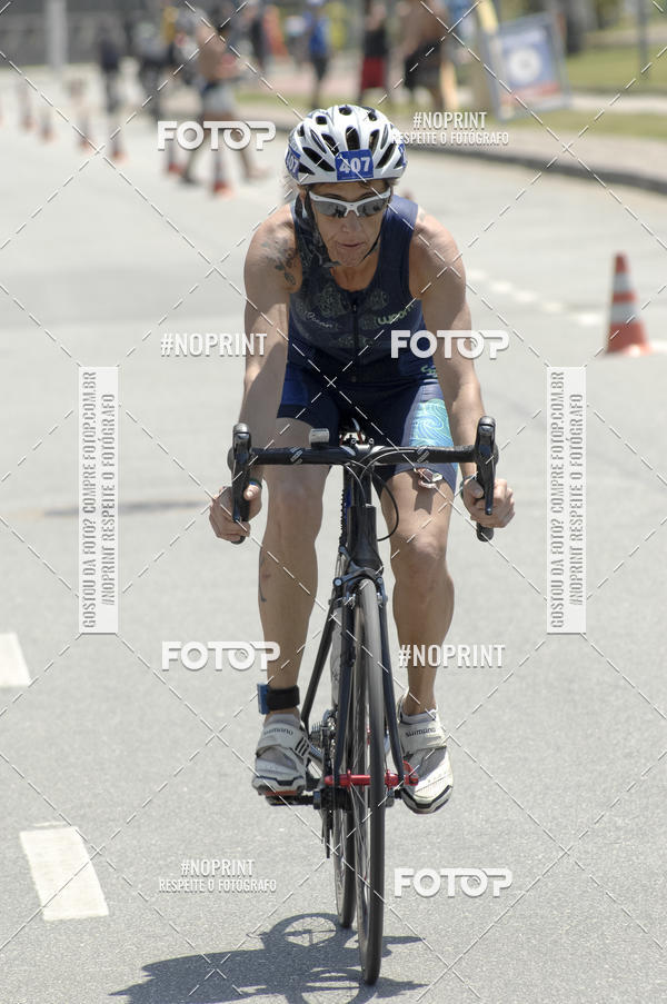 Buy your photos of the eventBLUE SERIES TRIATHLON BERTIOGA 2019 on Fotop