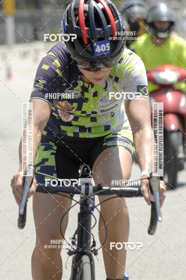 Buy your photos of the eventBLUE SERIES TRIATHLON BERTIOGA 2019 on Fotop