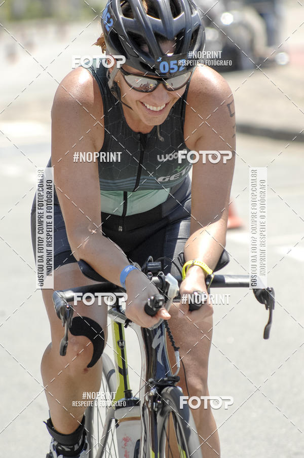 Buy your photos of the eventBLUE SERIES TRIATHLON BERTIOGA 2019 on Fotop