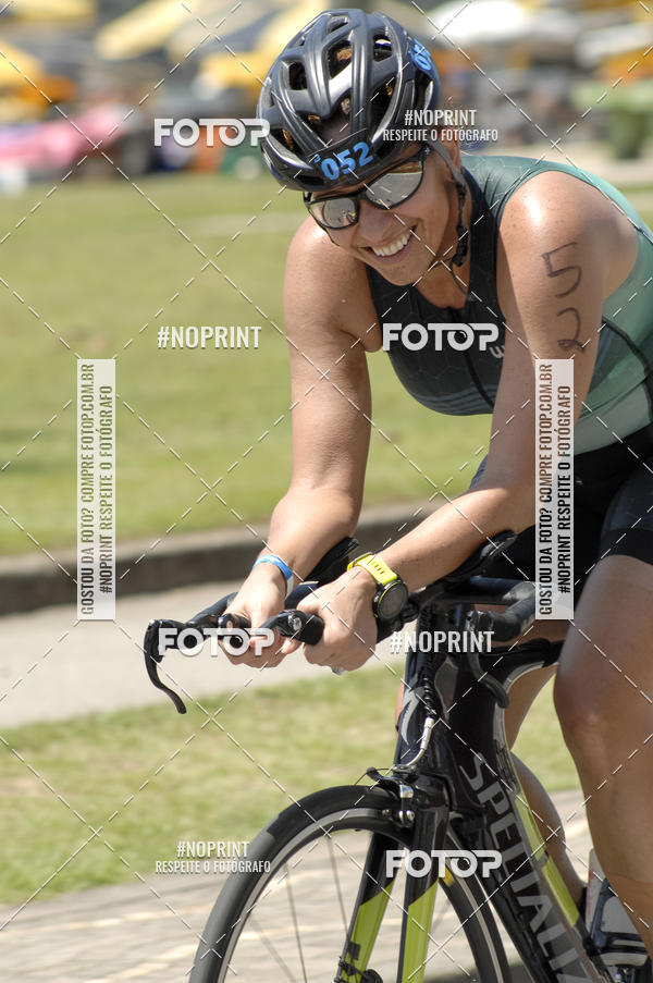 Buy your photos of the eventBLUE SERIES TRIATHLON BERTIOGA 2019 on Fotop
