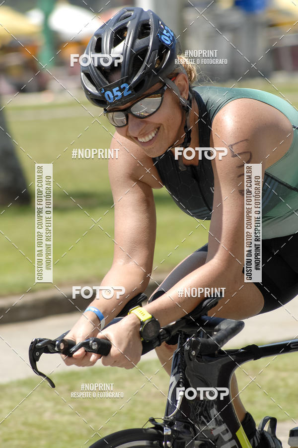 Buy your photos of the eventBLUE SERIES TRIATHLON BERTIOGA 2019 on Fotop