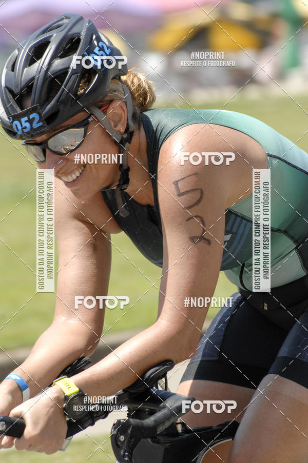 Buy your photos of the eventBLUE SERIES TRIATHLON BERTIOGA 2019 on Fotop