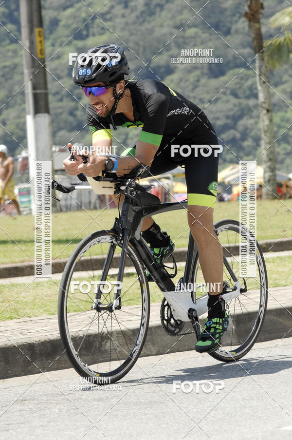 Buy your photos of the eventBLUE SERIES TRIATHLON BERTIOGA 2019 on Fotop