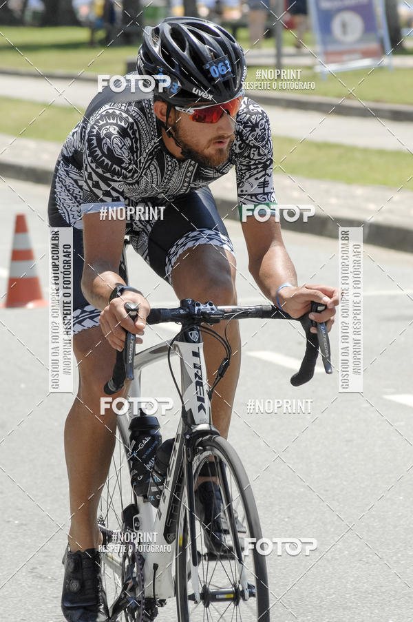 Buy your photos of the eventBLUE SERIES TRIATHLON BERTIOGA 2019 on Fotop