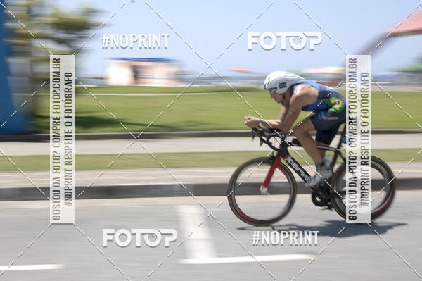 Buy your photos of the eventBLUE SERIES TRIATHLON BERTIOGA 2019 on Fotop