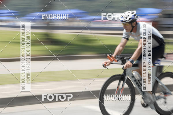 Buy your photos of the eventBLUE SERIES TRIATHLON BERTIOGA 2019 on Fotop